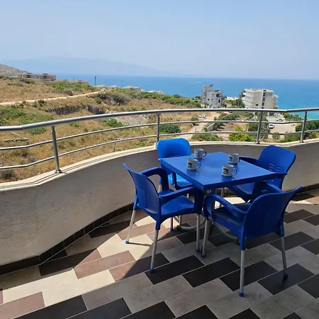 One Bedroom With Sea View 010