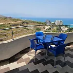One Bedroom With Sea View 010